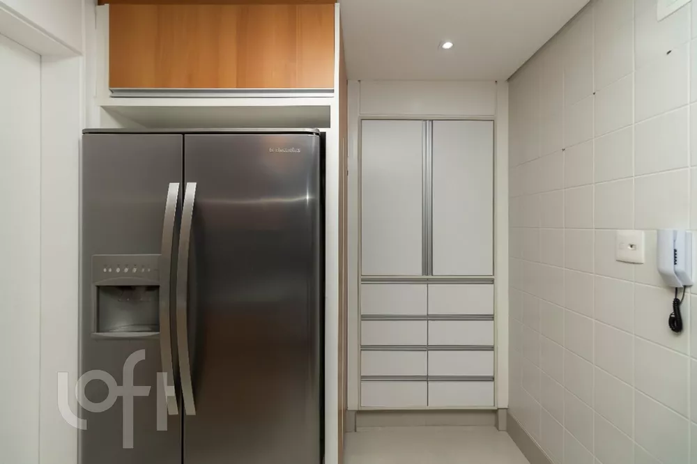 Apartamento à venda com 3 quartos, 140m² - Foto 5