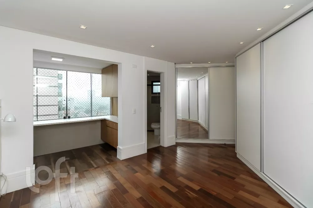 Apartamento à venda com 3 quartos, 140m² - Foto 2