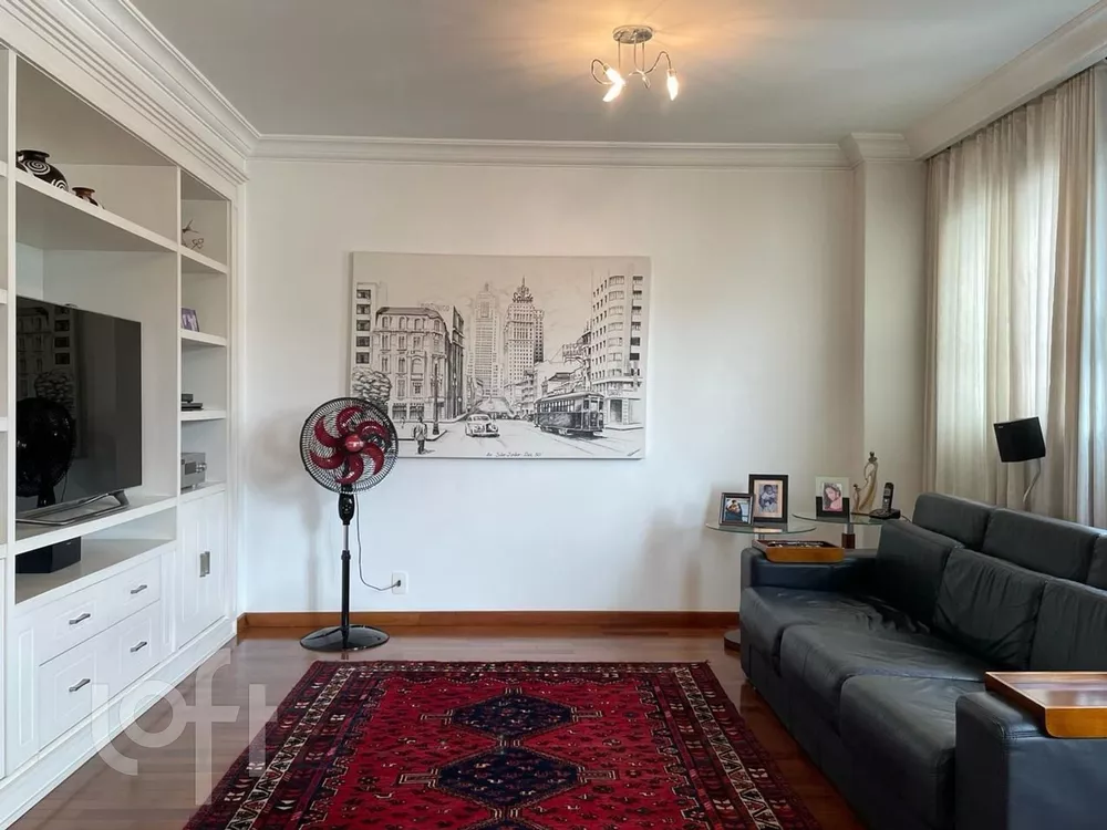 Apartamento à venda com 3 quartos, 222m² - Foto 3