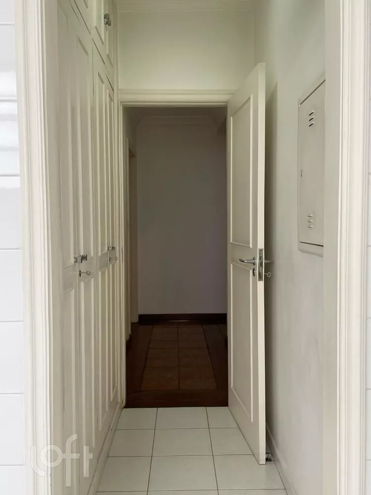 Apartamento à venda com 3 quartos, 222m² - Foto 11