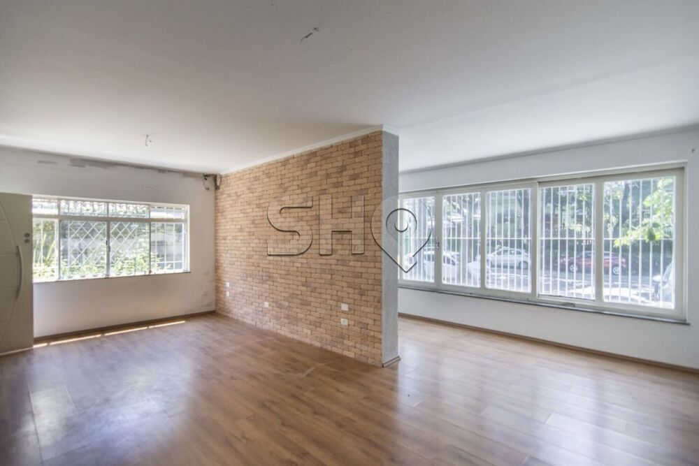 Casa Comercial à venda com 4 quartos, 330m² - Foto 1