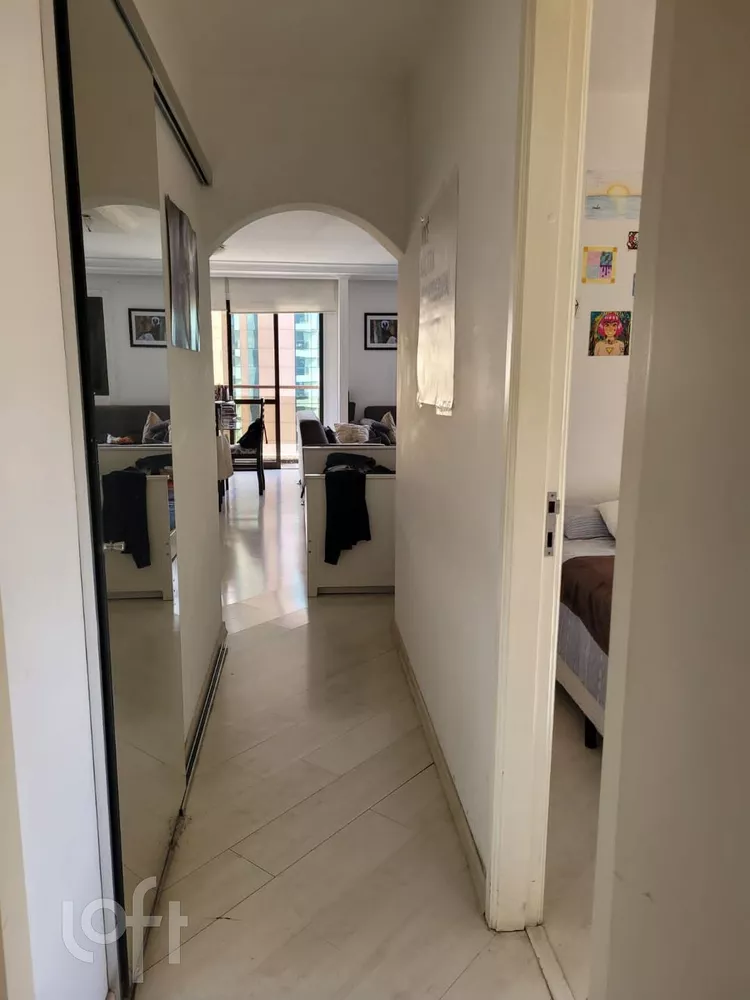 Apartamento à venda com 2 quartos, 71m² - Foto 3