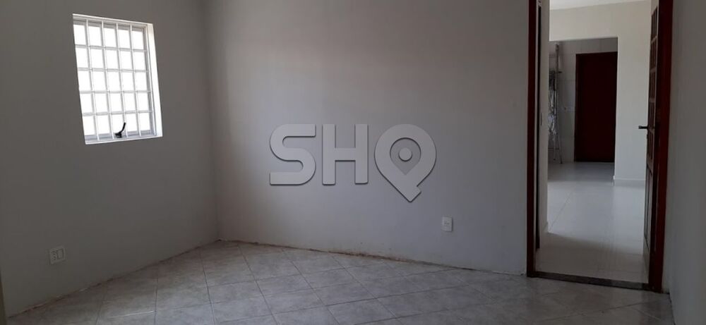 Sobrado à venda com 4 quartos, 200m² - Foto 1