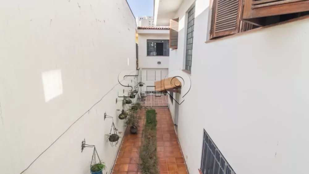 Sobrado à venda com 4 quartos, 400m² - Foto 2