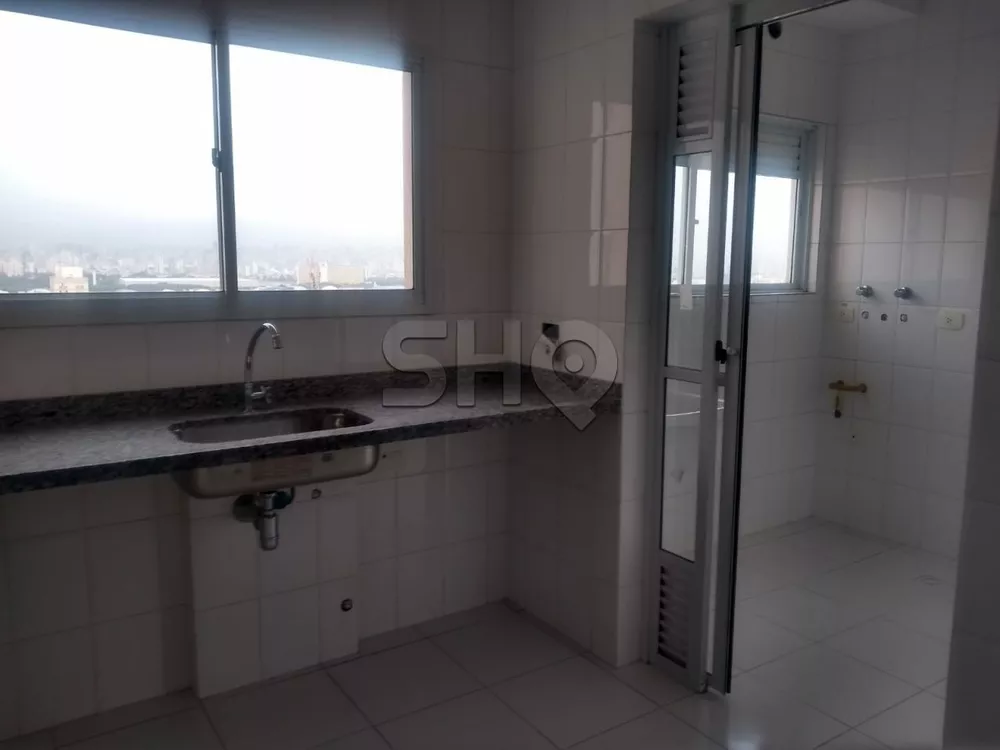 Apartamento à venda com 3 quartos, 134m² - Foto 7