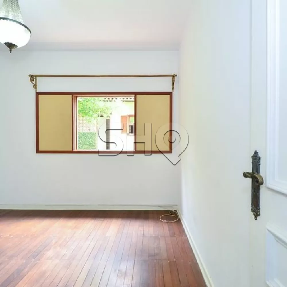 Casa, 3 quartos, 273 m² - Foto 1