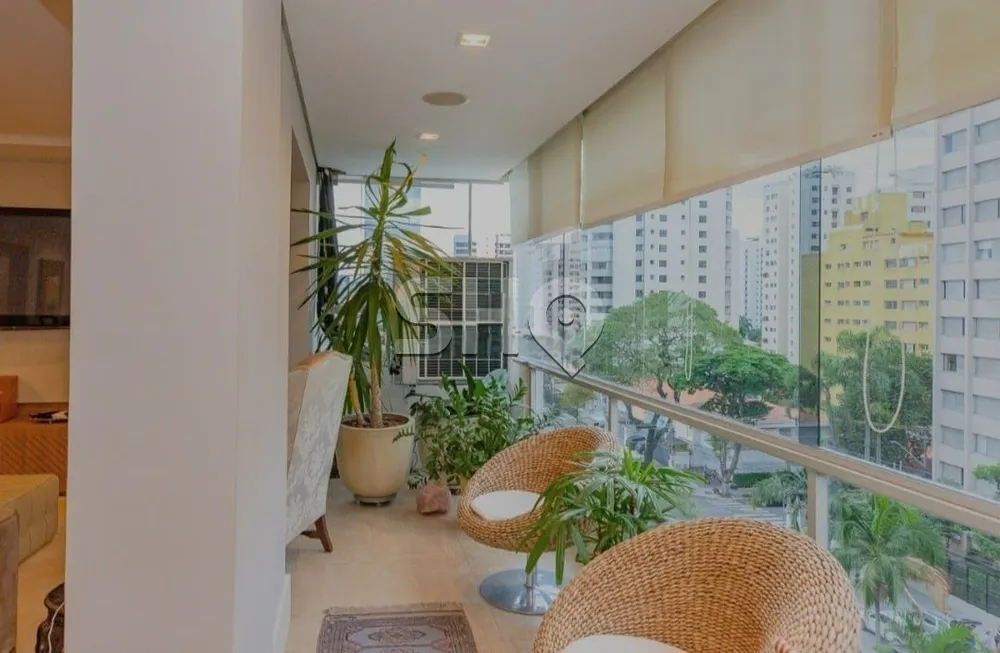 Apartamento, 4 quartos, 208 m² - Foto 1