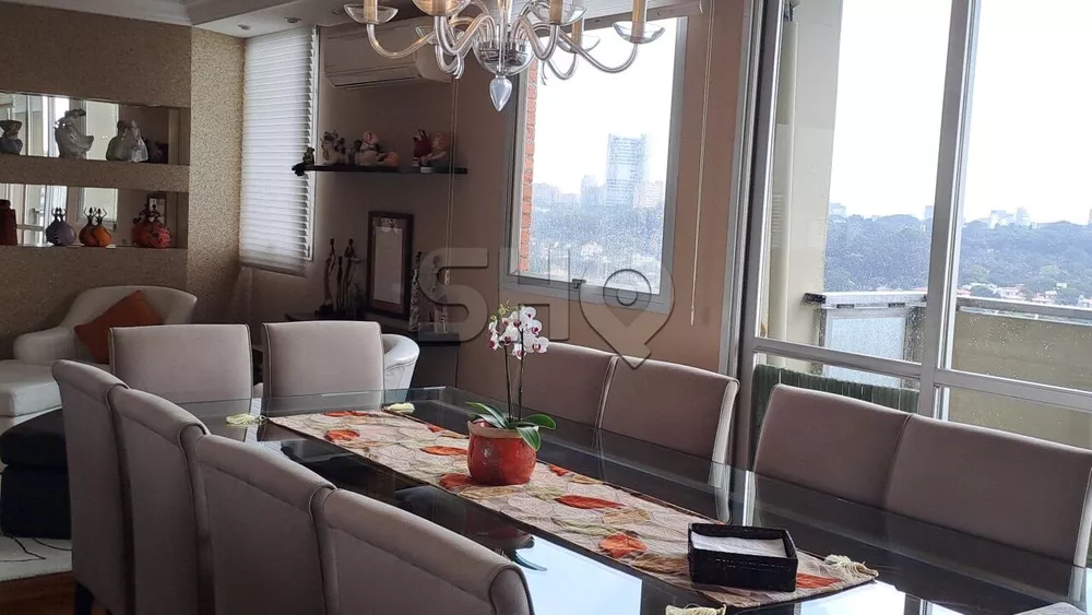 Apartamento, 3 quartos, 220 m² - Foto 1
