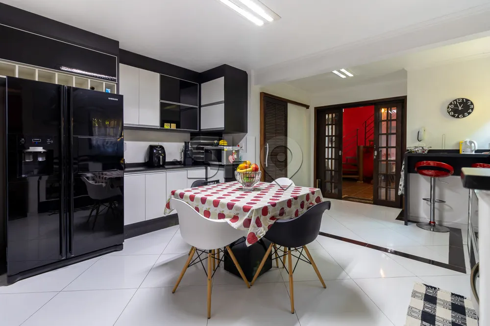 Sobrado, 3 quartos, 230 m² - Foto 1
