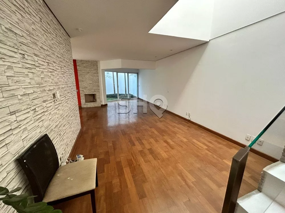 Casa de Condomínio à venda com 3 quartos, 234m² - Foto 4