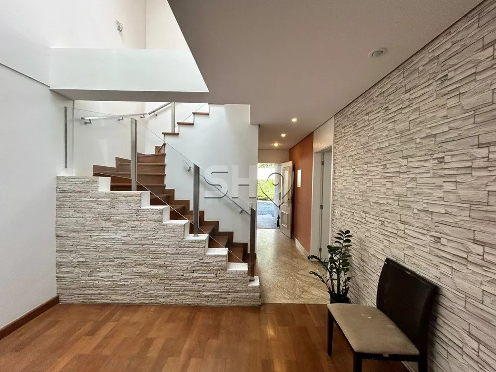 Casa de Condomínio à venda com 3 quartos, 234m² - Foto 1