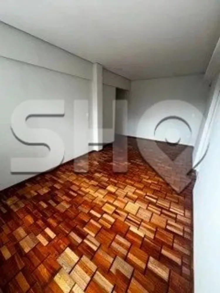 Apartamento à venda com 2 quartos, 65m² - Foto 2