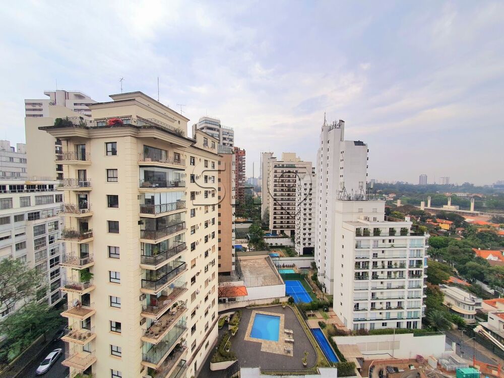Cobertura para alugar com 2 quartos, 370m² - Foto 10