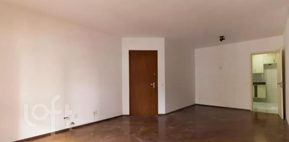 Apartamento à venda com 4 quartos, 150m² - Foto 2