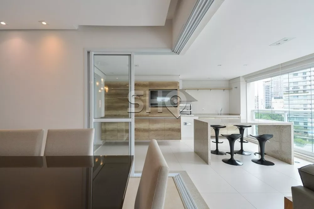 Apartamento, 3 quartos, 158 m² - Foto 1