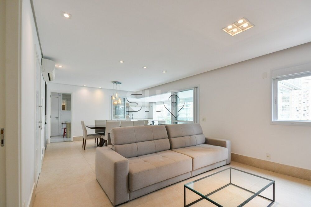 Apartamento à venda com 3 quartos, 158m² - Foto 2