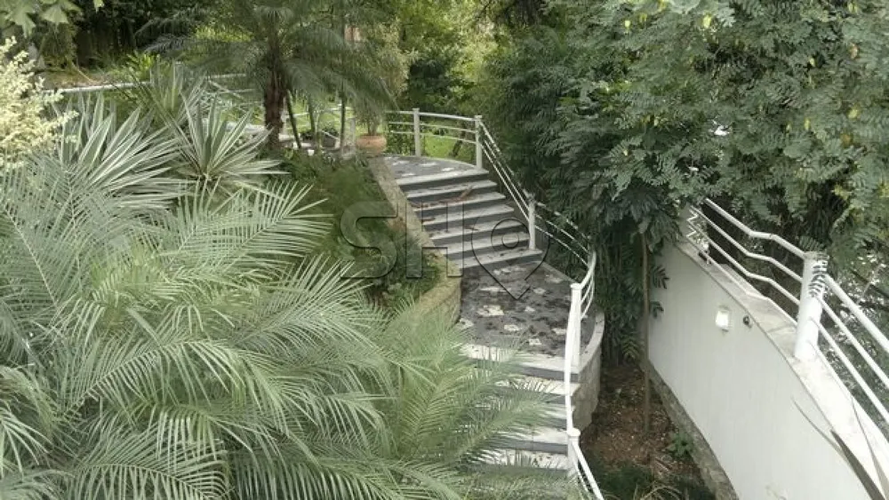 Casa, 4 quartos, 604 m² - Foto 1