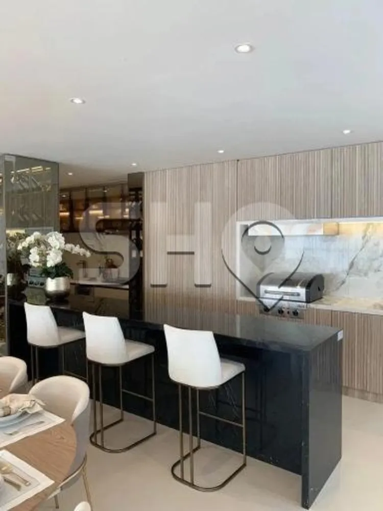 Apartamento, 4 quartos, 233 m² - Foto 1