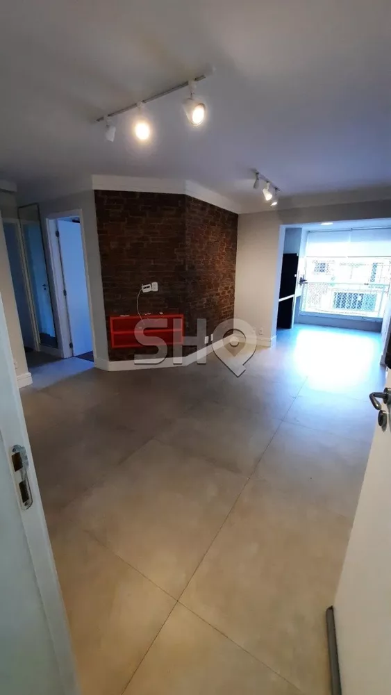 Apartamento à venda com 2 quartos, 68m² - Foto 3