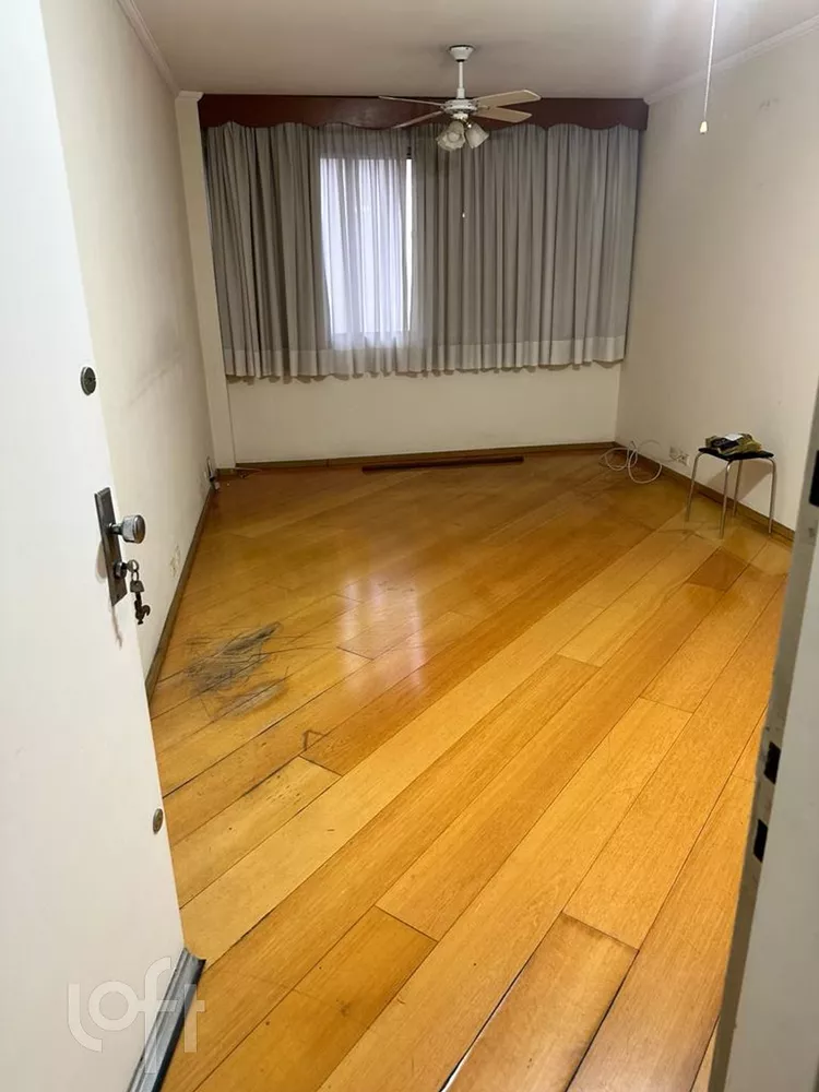 Apartamento à venda com 1 quarto, 70m² - Foto 2