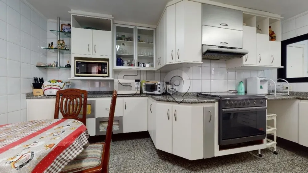 Apartamento, 3 quartos, 214 m² - Foto 1