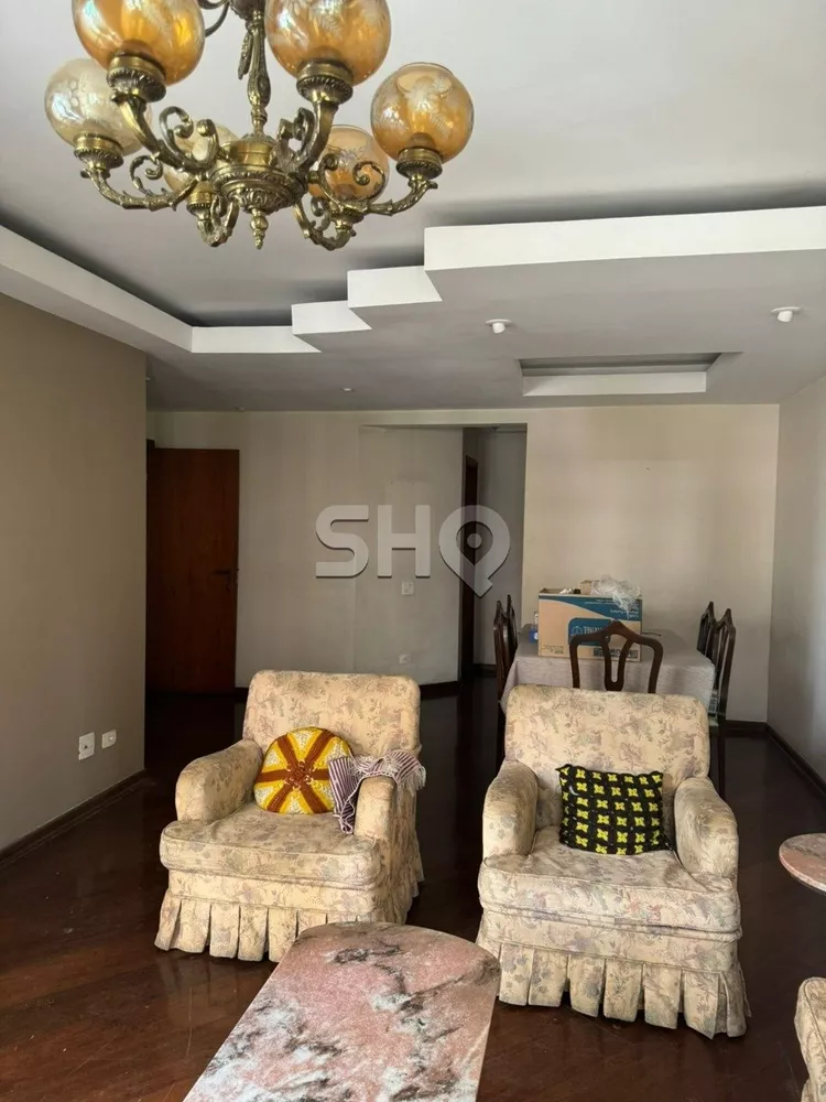 Apartamento à venda com 3 quartos, 128m² - Foto 2