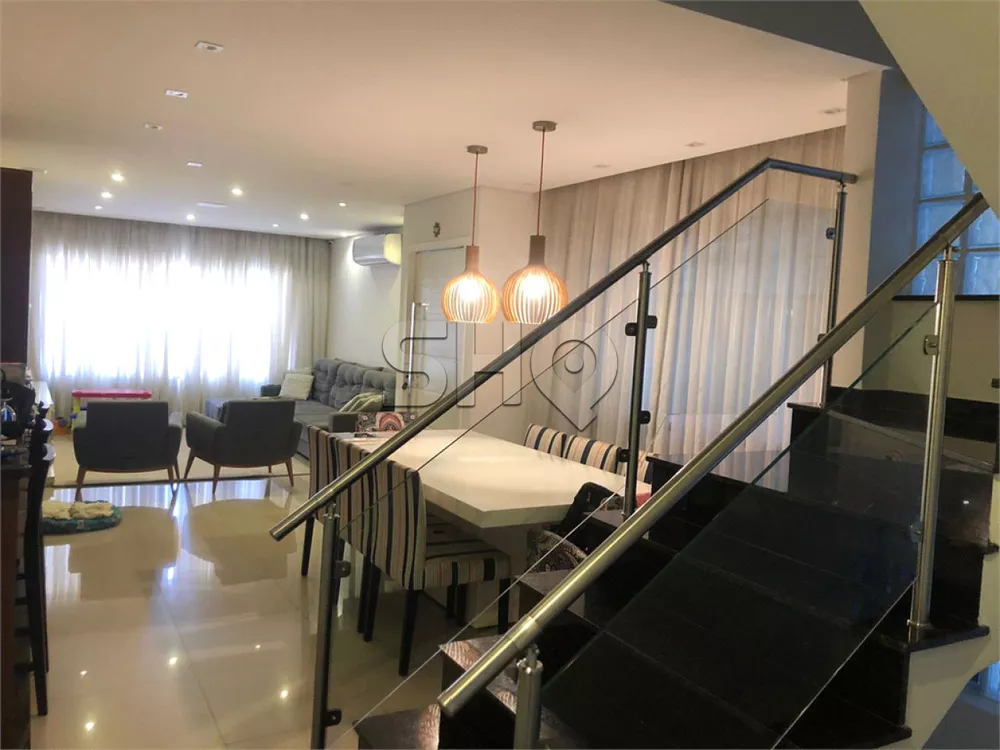 Sobrado à venda com 3 quartos, 180m² - Foto 1