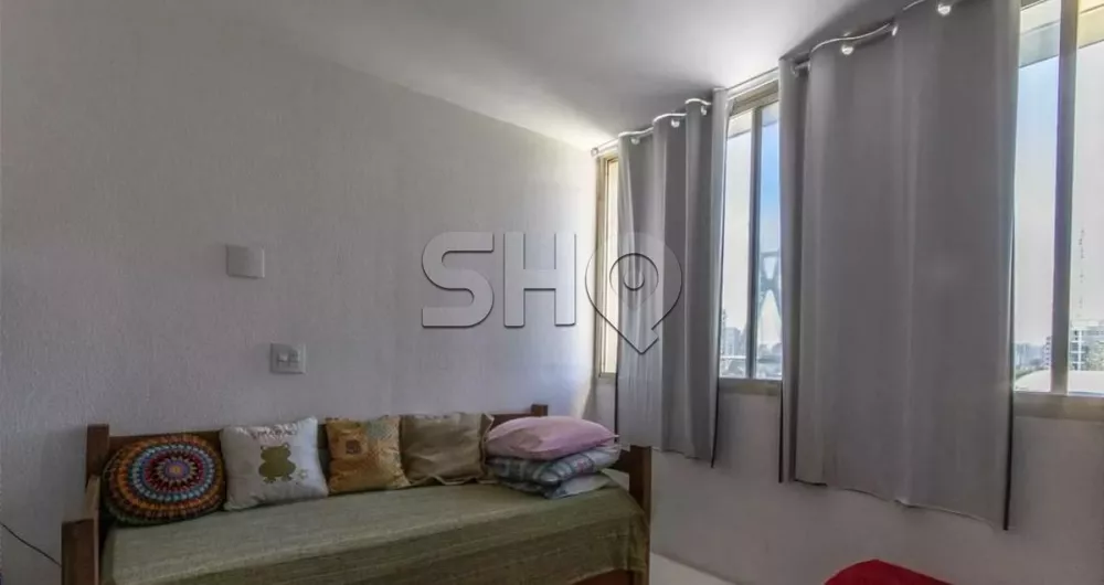 Apartamento à venda com 2 quartos, 70m² - Foto 4