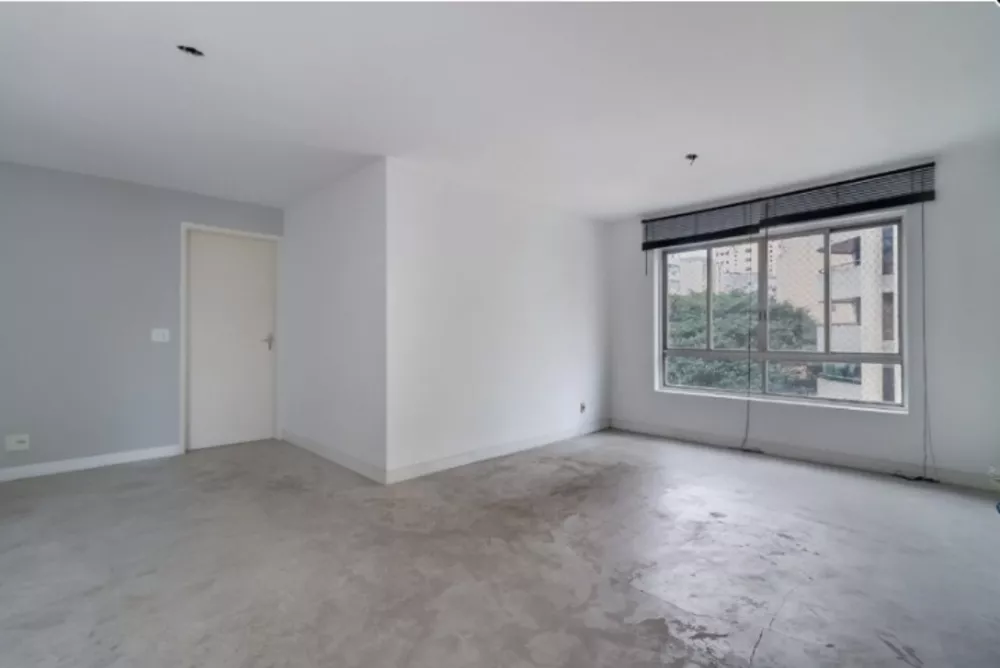 Apartamento para alugar com 3 quartos, 157m² - Foto 2