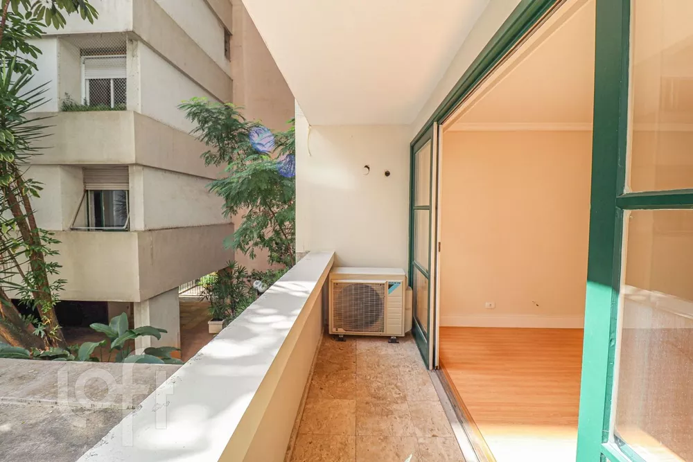 Apartamento à venda com 2 quartos, 214m² - Foto 2