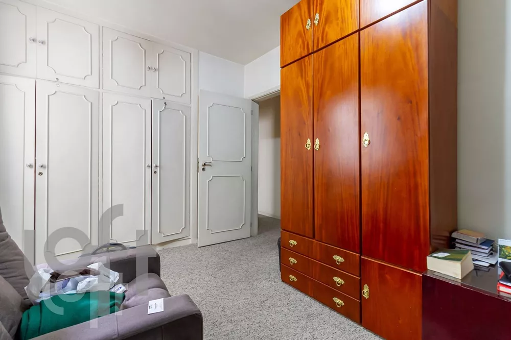 Apartamento à venda com 4 quartos, 229m² - Foto 3