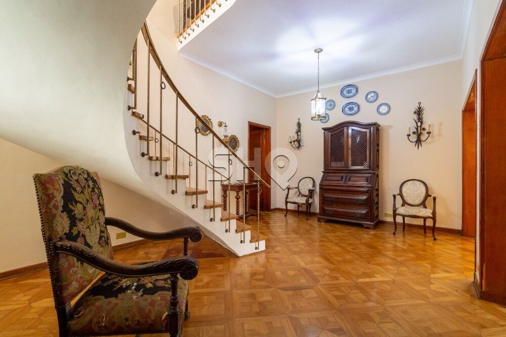 Sobrado à venda com 5 quartos, 460m² - Foto 2