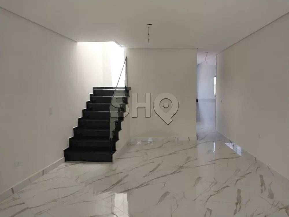 Sobrado à venda com 3 quartos, 200m² - Foto 1