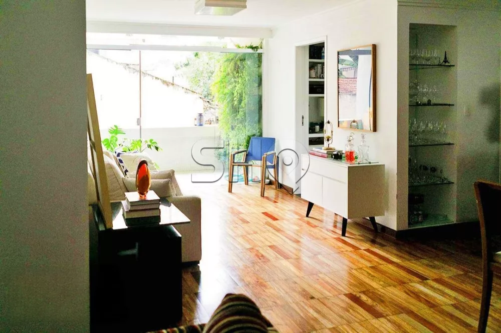 Apartamento à venda com 3 quartos, 130m² - Foto 2