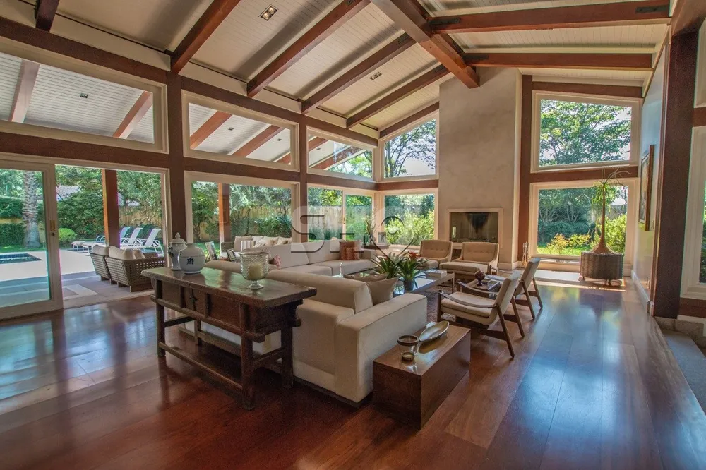 Casa, 6 quartos, 720 m² - Foto 1