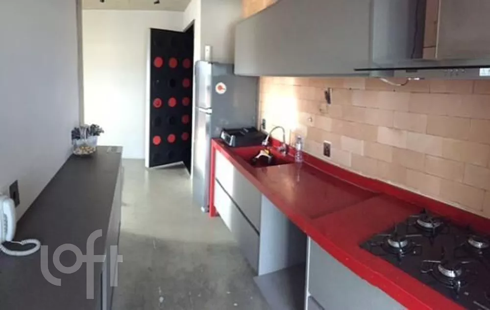 Apartamento à venda com 1 quarto, 70m² - Foto 2