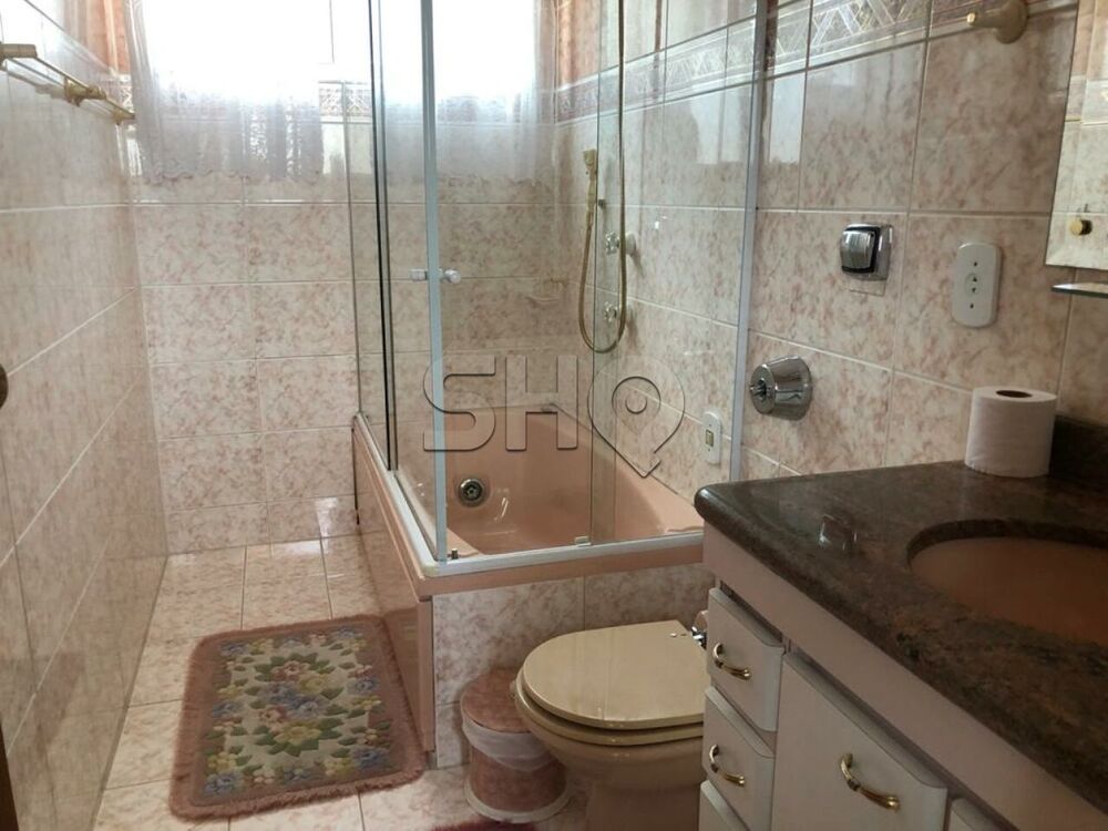 Sobrado, 3 quartos, 200 m² - Foto 1