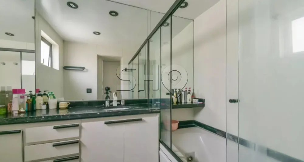 Apartamento, 3 quartos, 195 m² - Foto 1