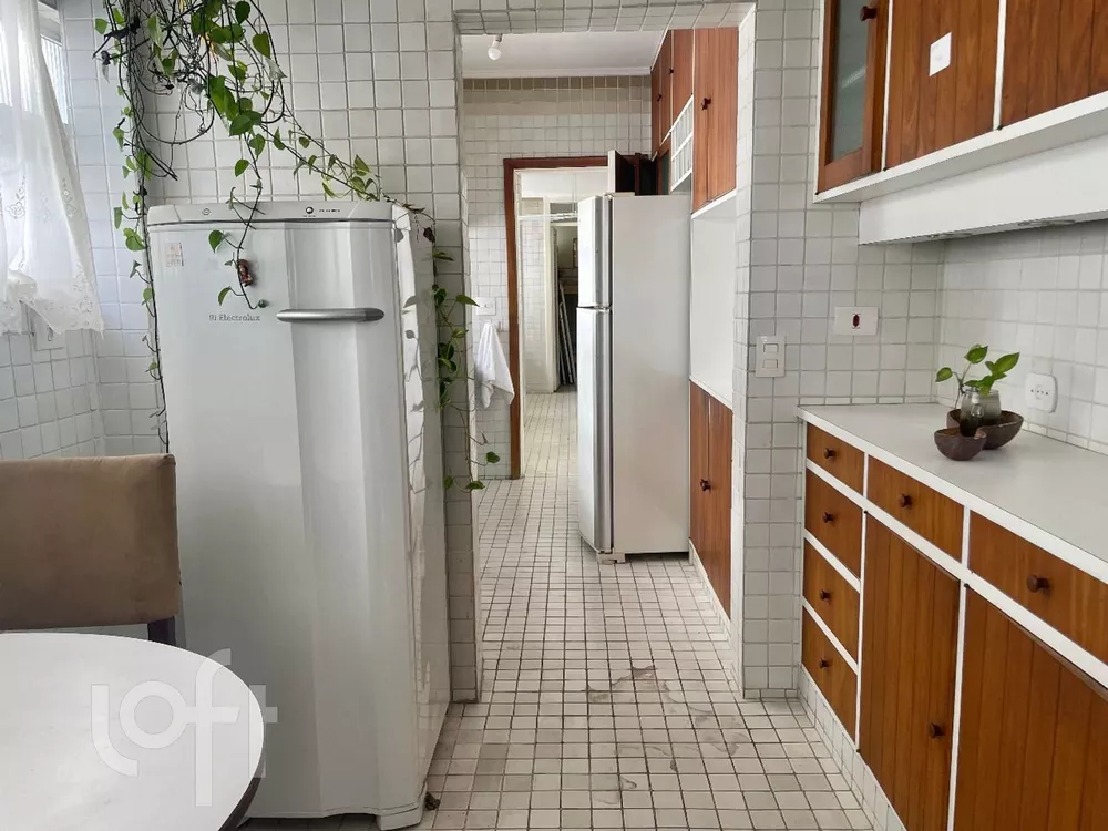 Apartamento à venda com 4 quartos, 247m² - Foto 10