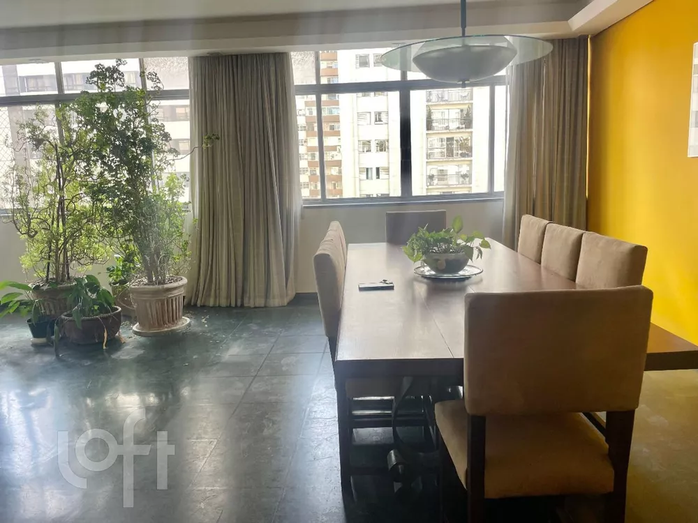 Apartamento à venda com 4 quartos, 247m² - Foto 1