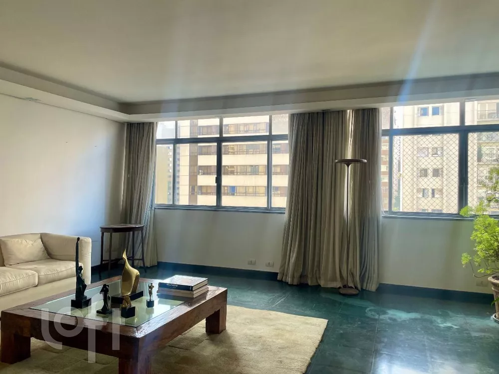 Apartamento à venda com 4 quartos, 247m² - Foto 8