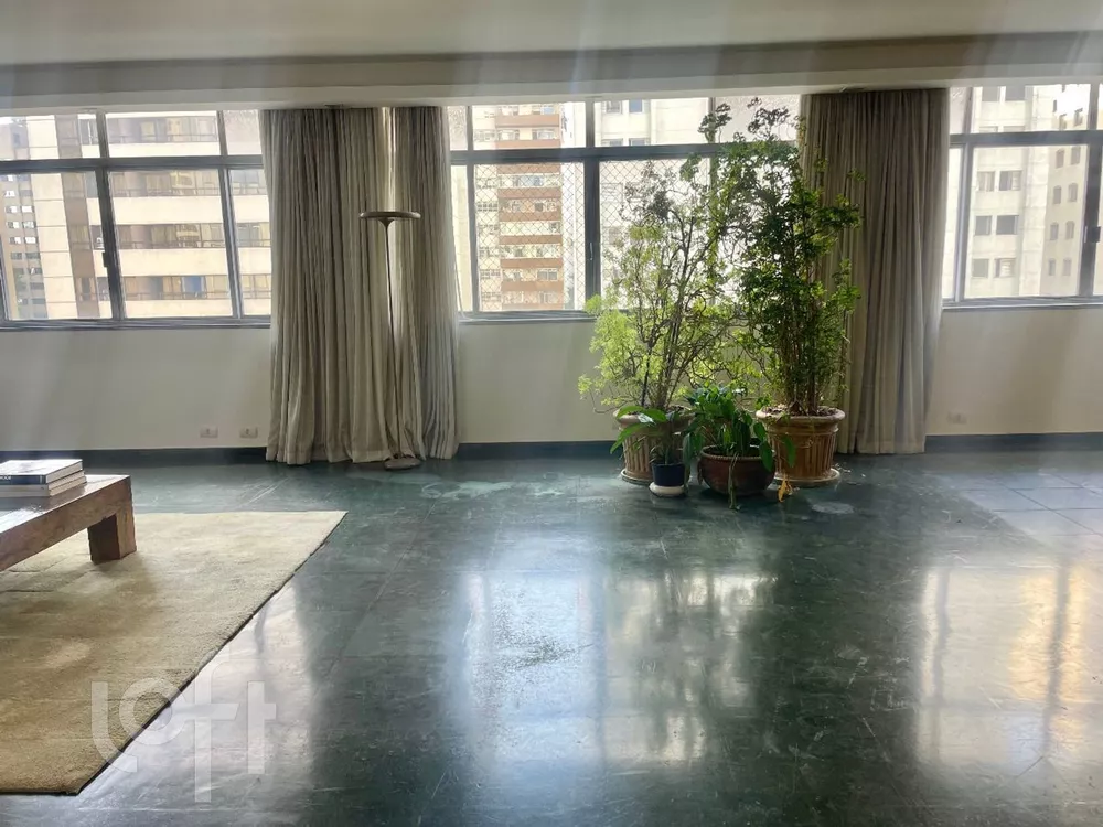 Apartamento à venda com 4 quartos, 247m² - Foto 7