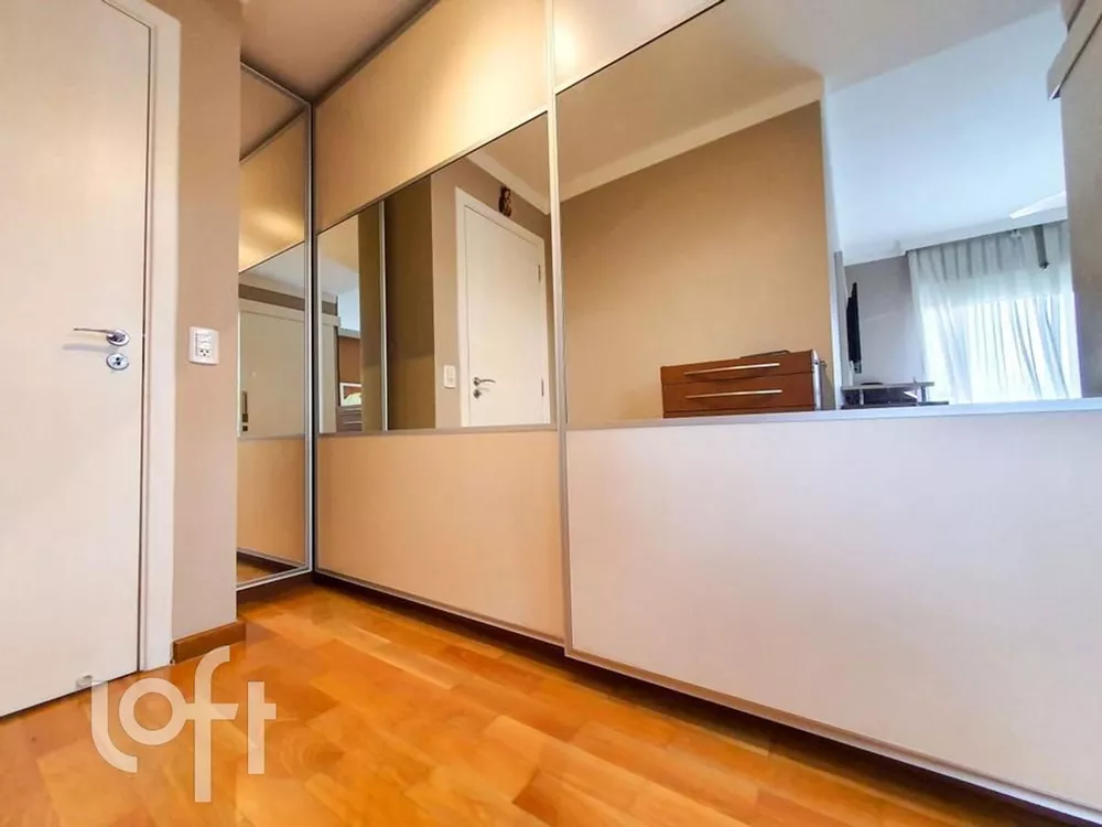 Apartamento à venda com 4 quartos, 200m² - Foto 1