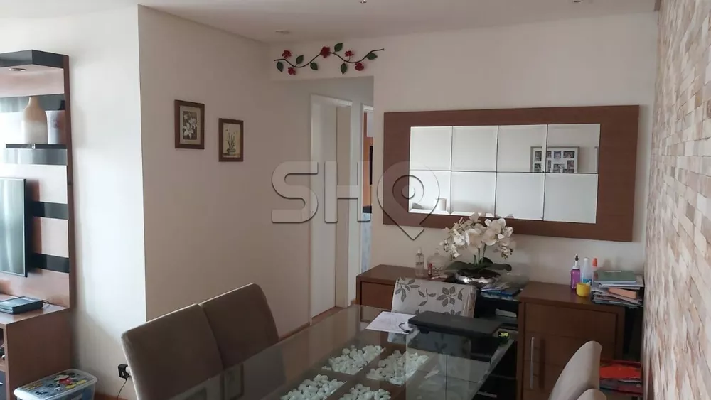 Apartamento à venda com 3 quartos, 70m² - Foto 2