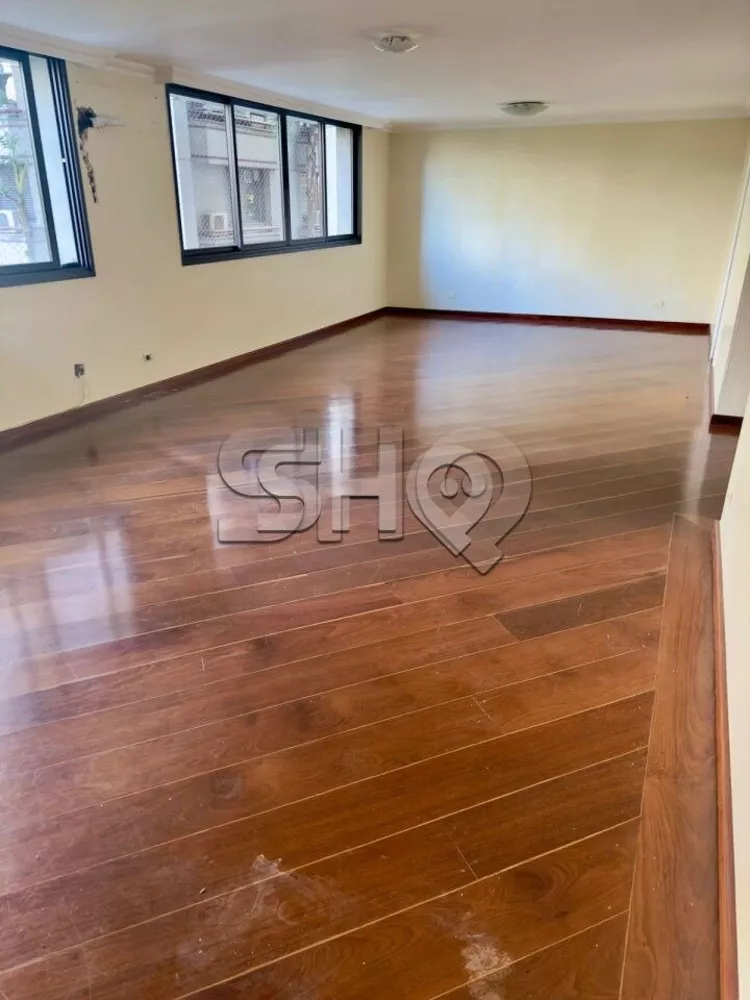 Apartamento à venda com 3 quartos, 164m² - Foto 2