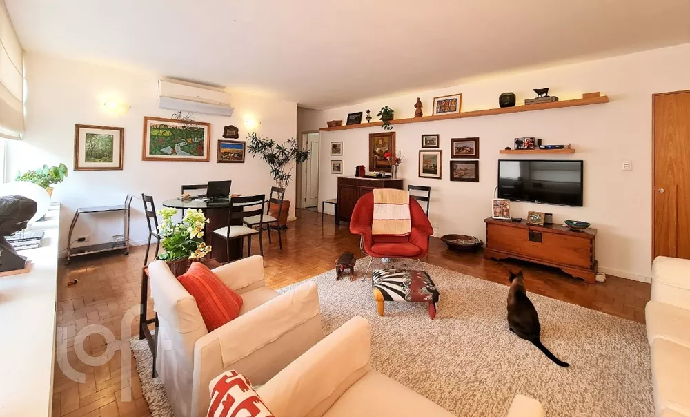 Apartamento à venda com 3 quartos, 160m² - Foto 1