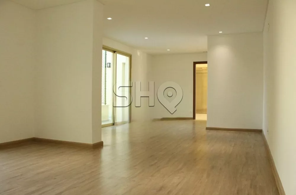 Apartamento à venda com 3 quartos, 133m² - Foto 3