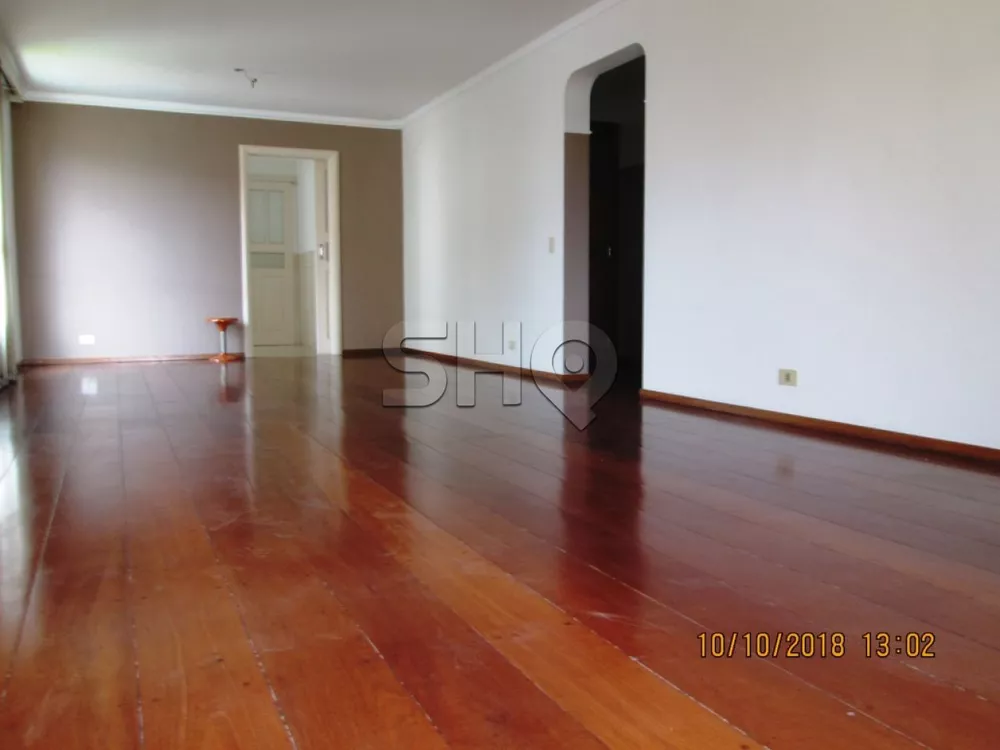 Apartamento à venda com 3 quartos, 220m² - Foto 8