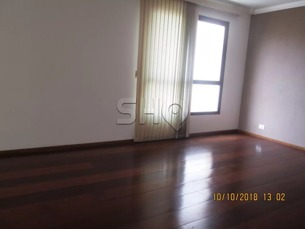 Apartamento à venda com 3 quartos, 220m² - Foto 7