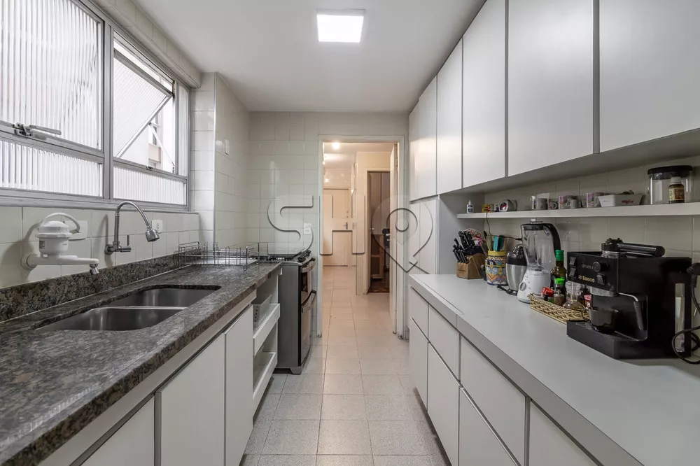 Apartamento à venda com 4 quartos, 209m² - Foto 12